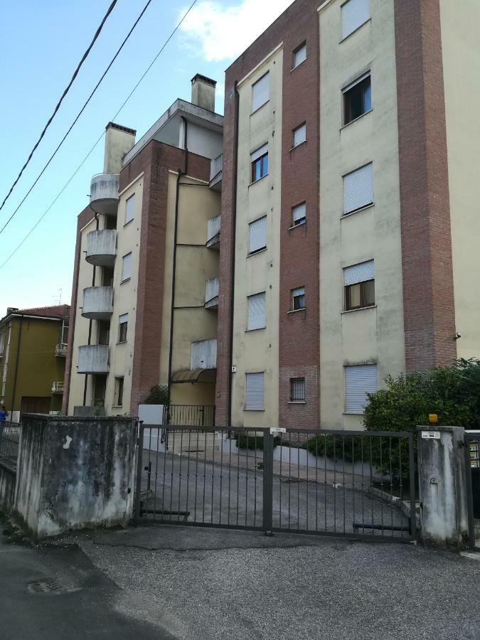 Yellow House Vicenza Exterior photo